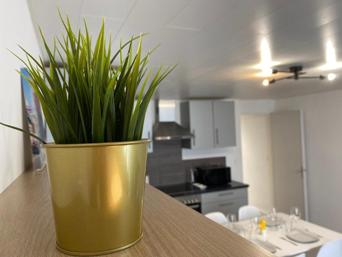 Les Cosy De Nancy - Mister Charles Sous Les Toits, Place Du Marche 4* Экстерьер фото